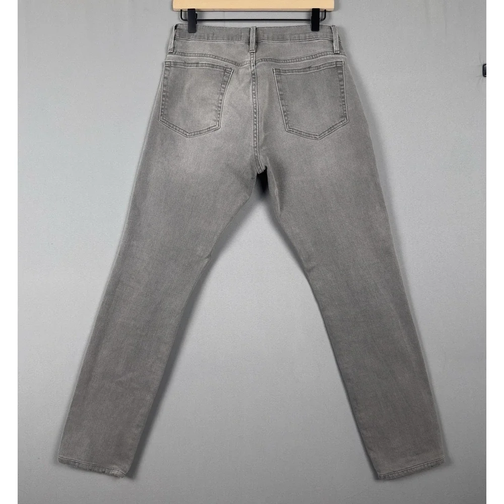 FRAME L'Homme Mens Slim Jeans in the color Castle Rock‎ -Gray Size 32